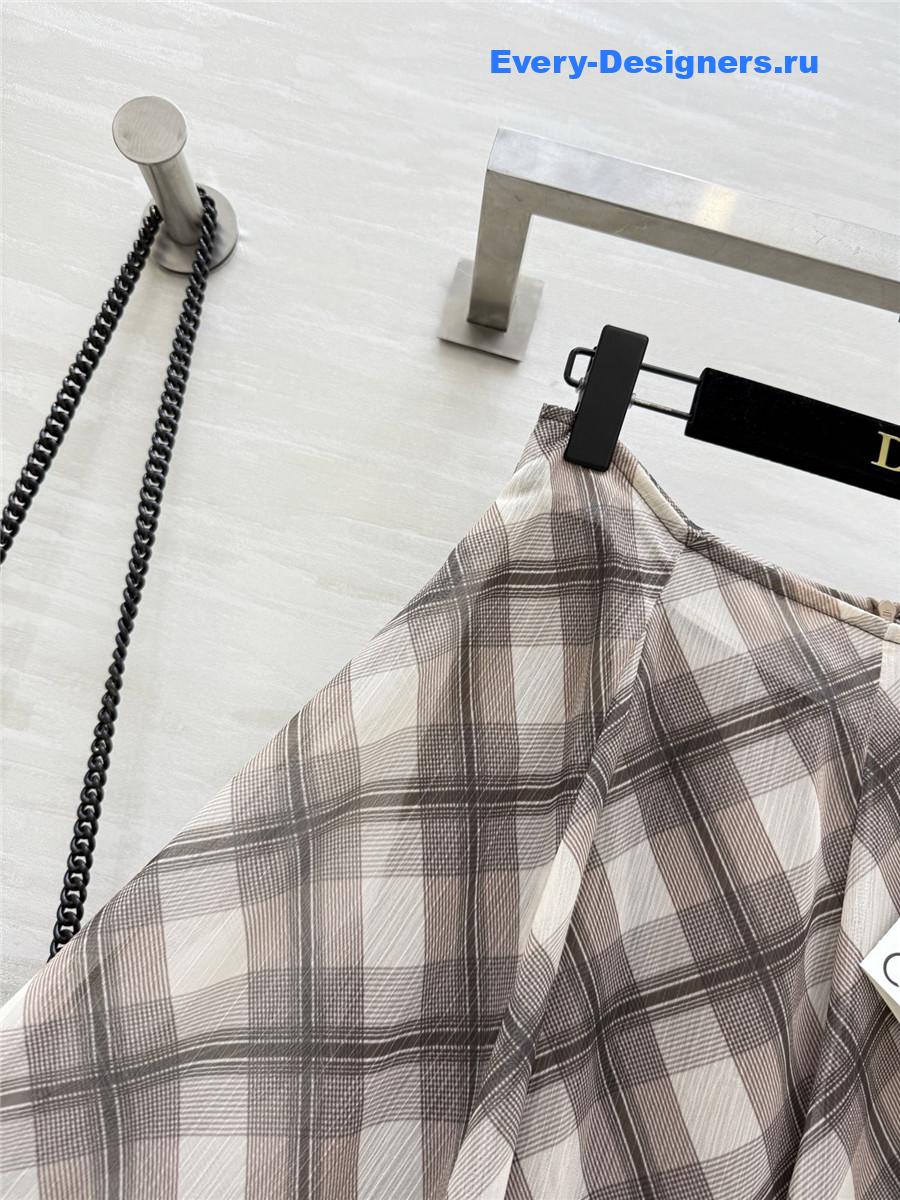 L0ew* red plaid irregular skirt