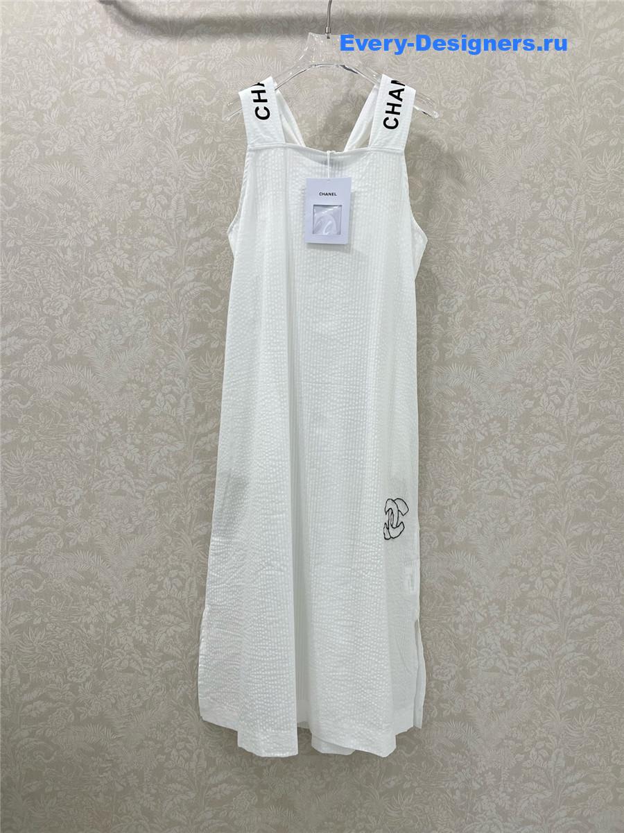 Ch**el white slit skirt