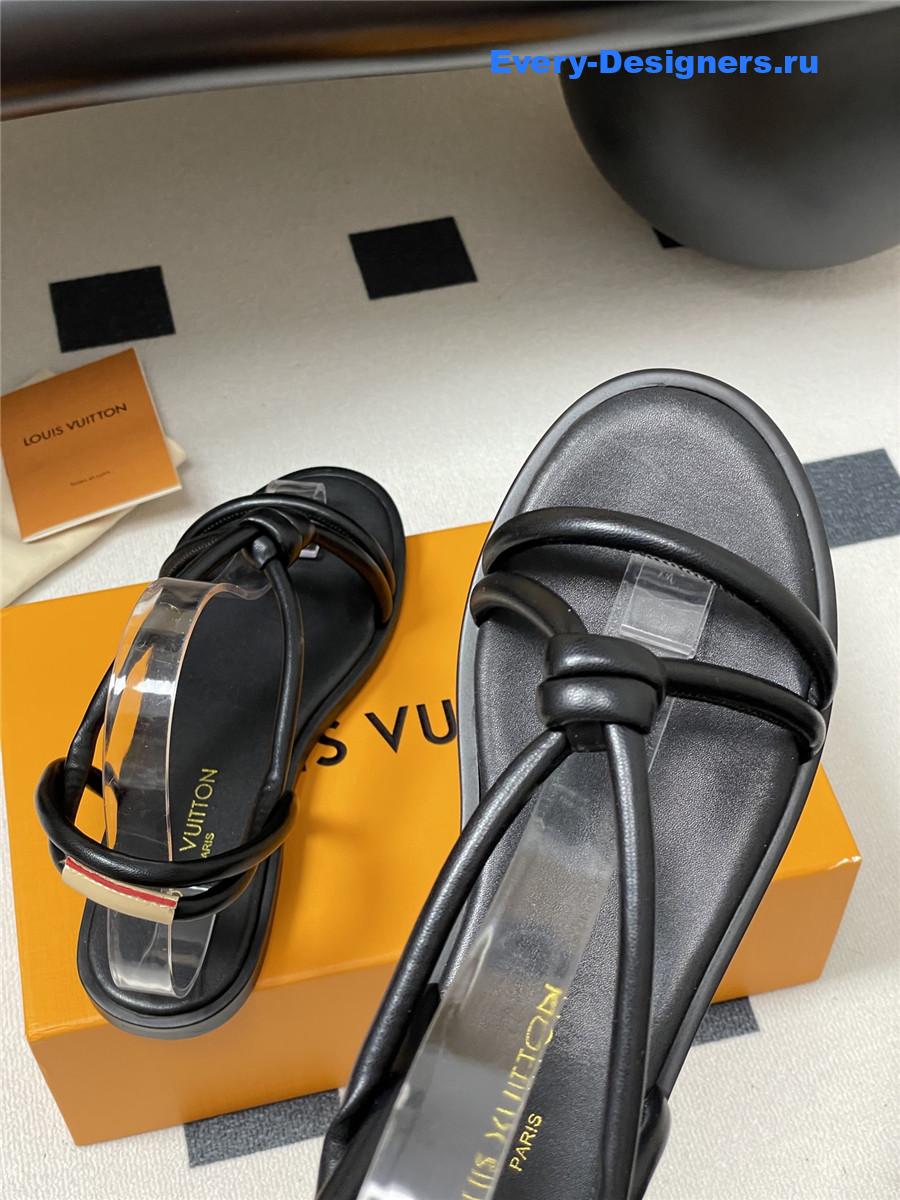 l0vis Vvtt0n black rivage sandals