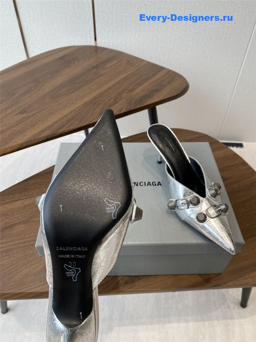 Ba1en*iaga cagole silver pumps