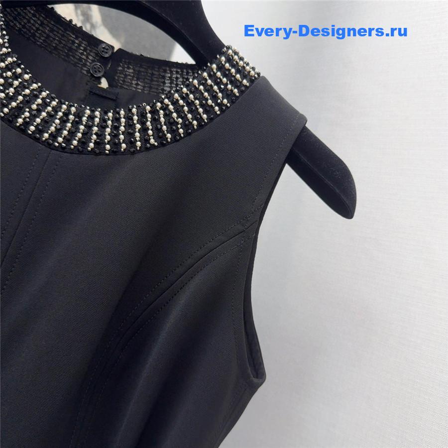 D10r cd beaded black dress