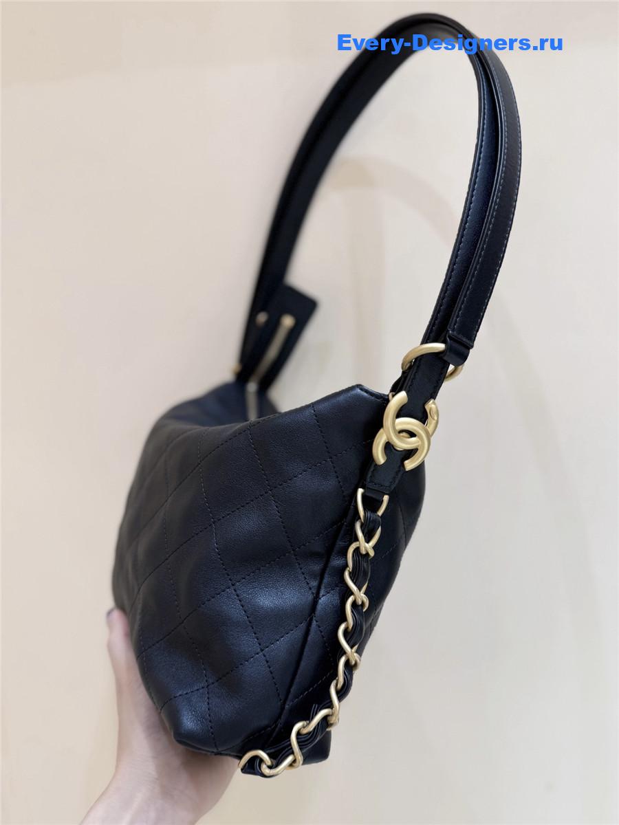 Ch**el belted chain hobo bag