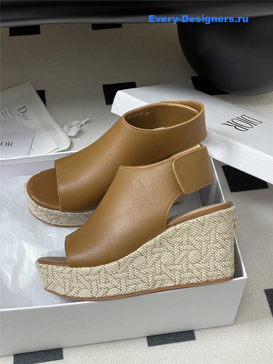 D10r attitude brown wedge sandals