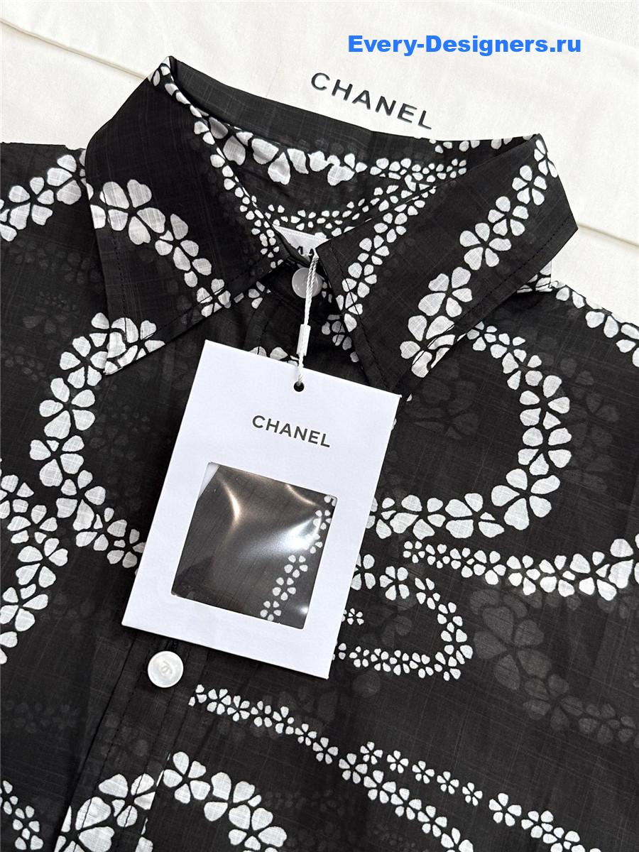 Ch**el coco beach black shirt