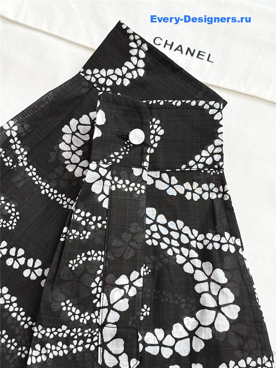 Ch**el coco beach black shirt