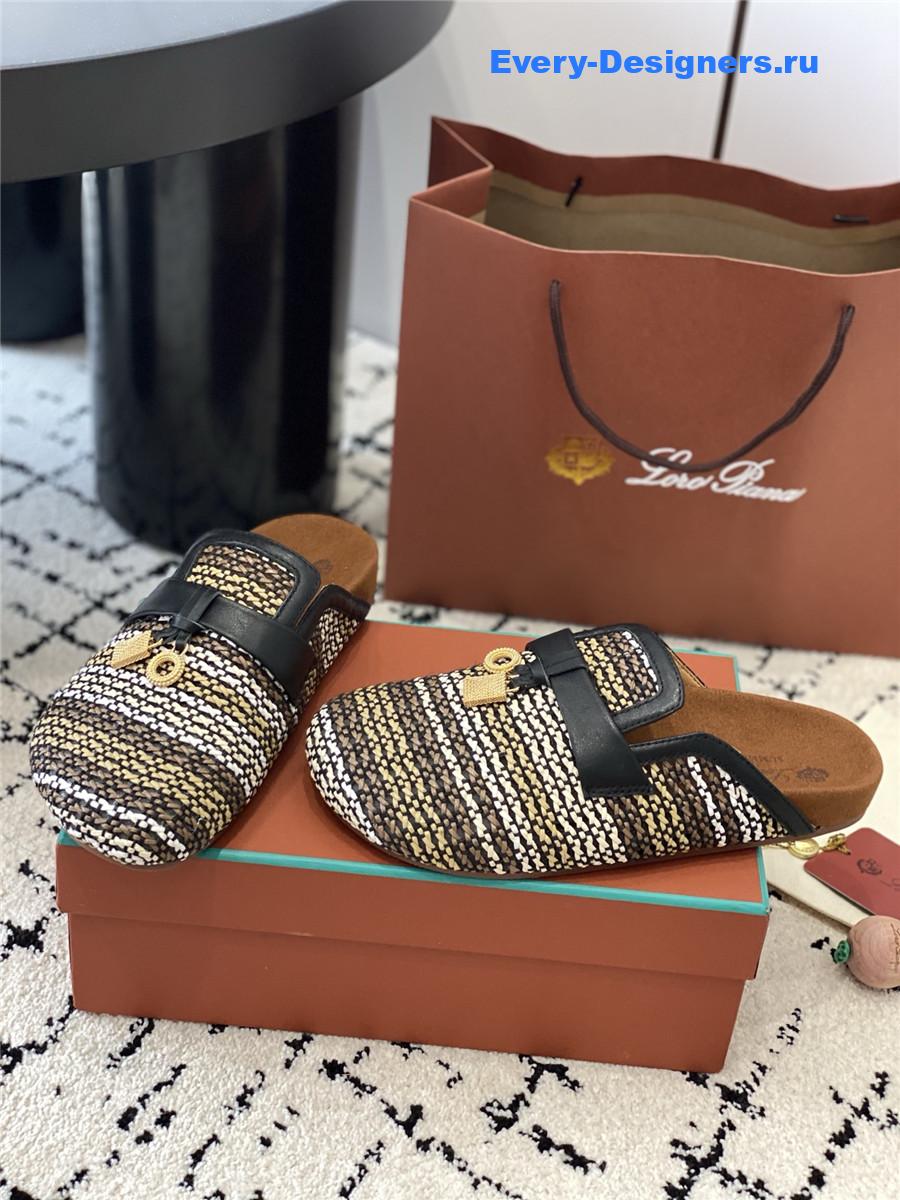 L0r0 P1ana black raffia mules