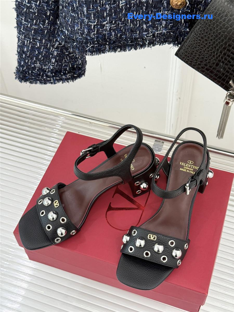 Va1e*ntin0 nellcôte black sandals
