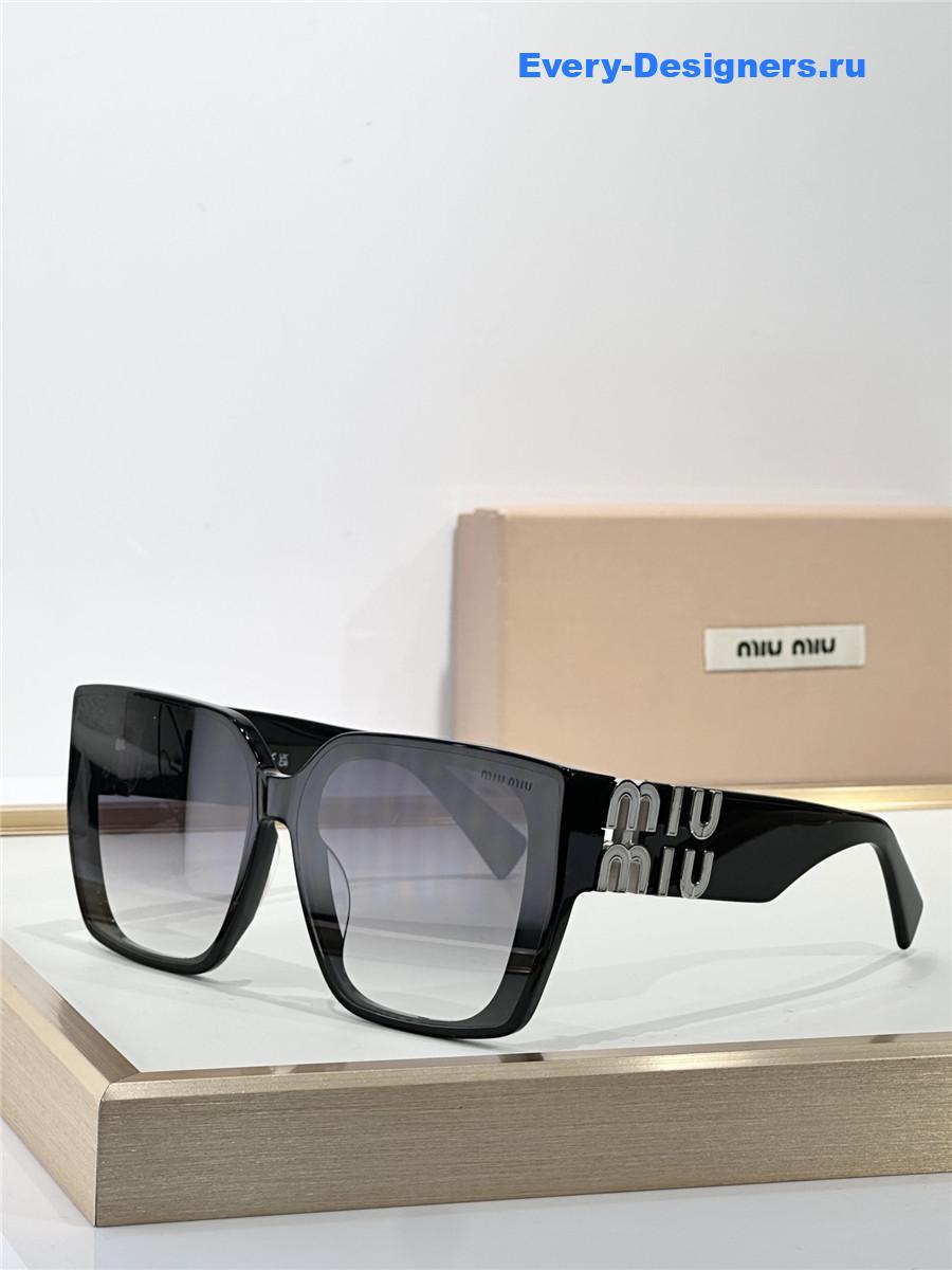 Miu Miu SMU081Z Sunglasses