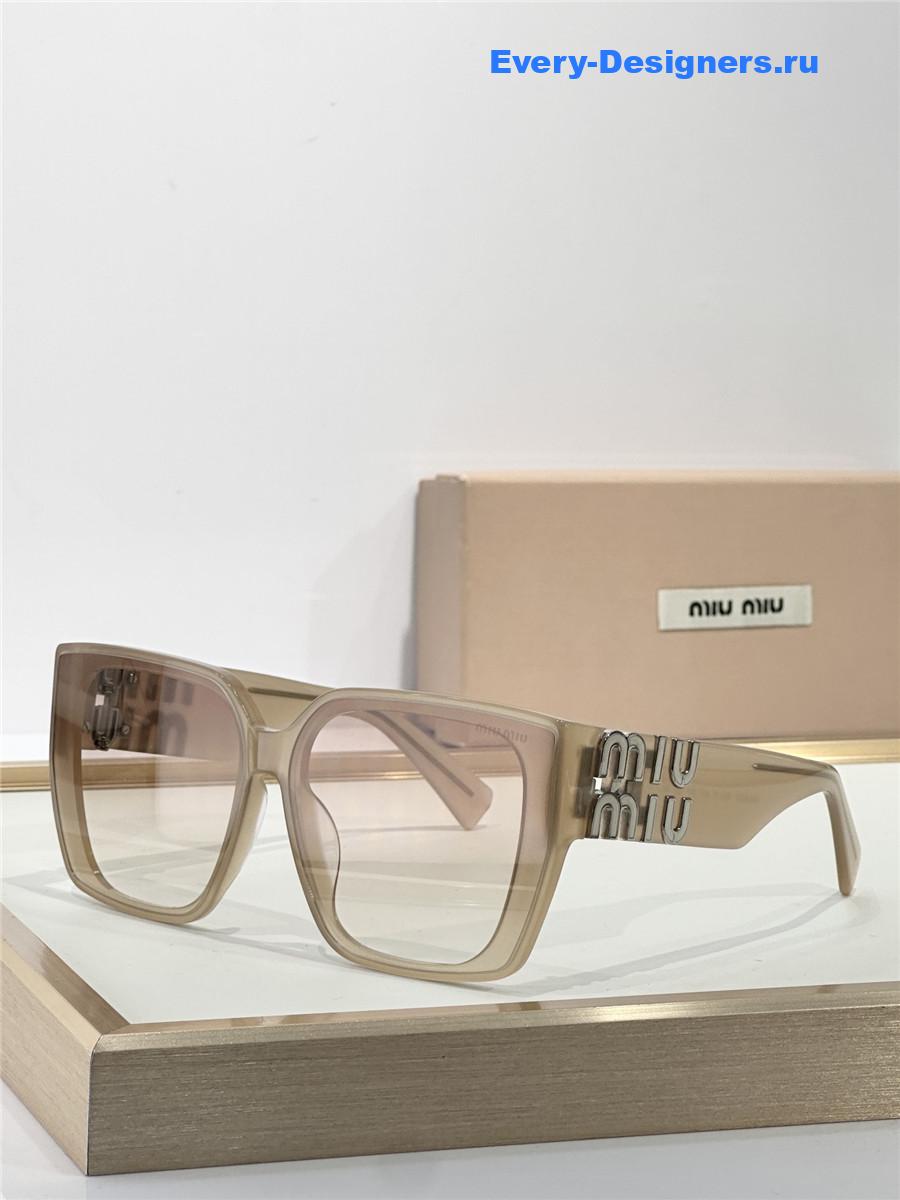 Miu Miu SMU081Z Sunglasses
