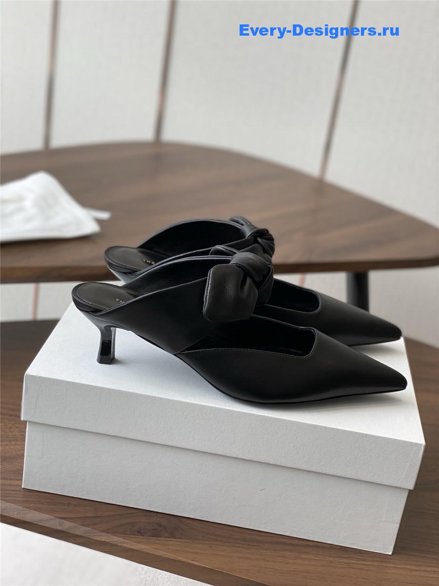 The R0w coco black leather mules