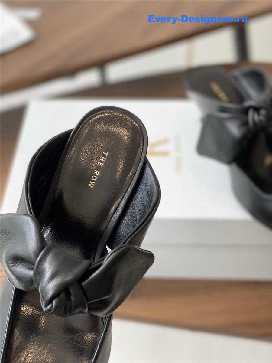 The R0w coco black leather mules