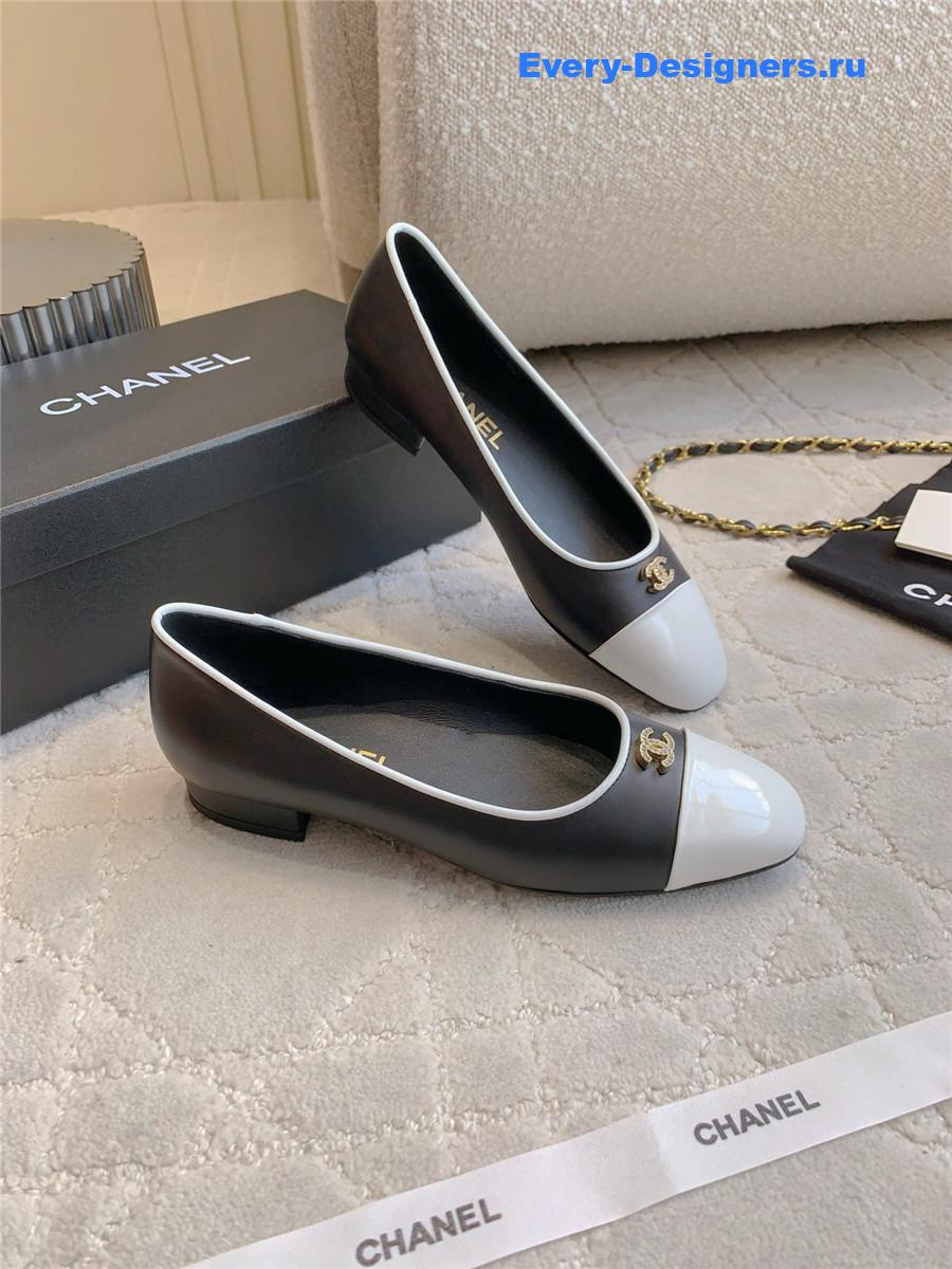 ch**el D1am0nd buckle ballet flats