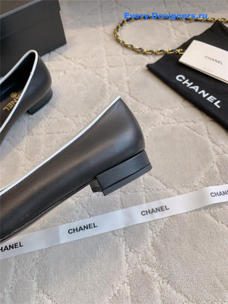 ch**el D1am0nd buckle ballet flats