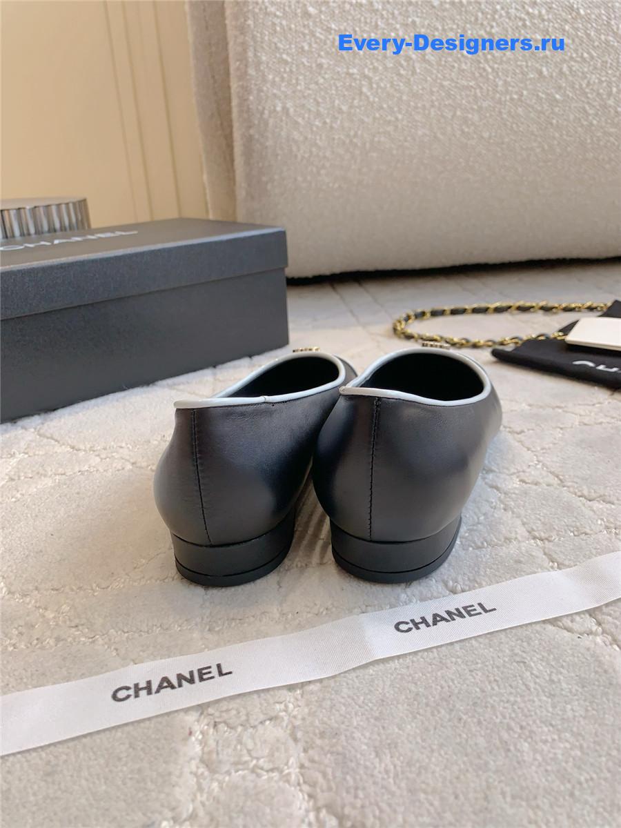 ch**el D1am0nd buckle ballet flats