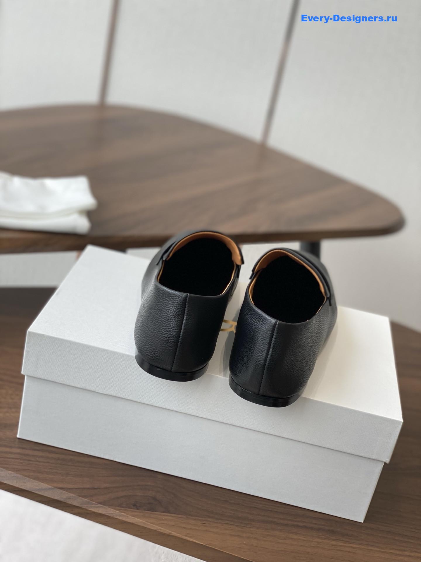 The R0w black square leather loafers