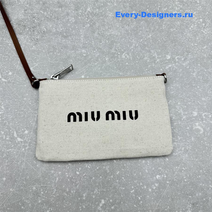 Miu Miu Ivy Raffia Shoulder Bag