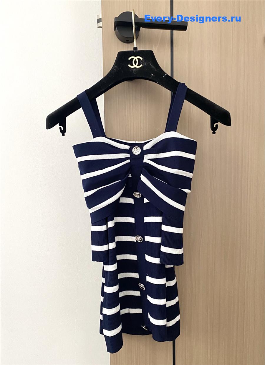 Ch**el strapless off-shoulder top