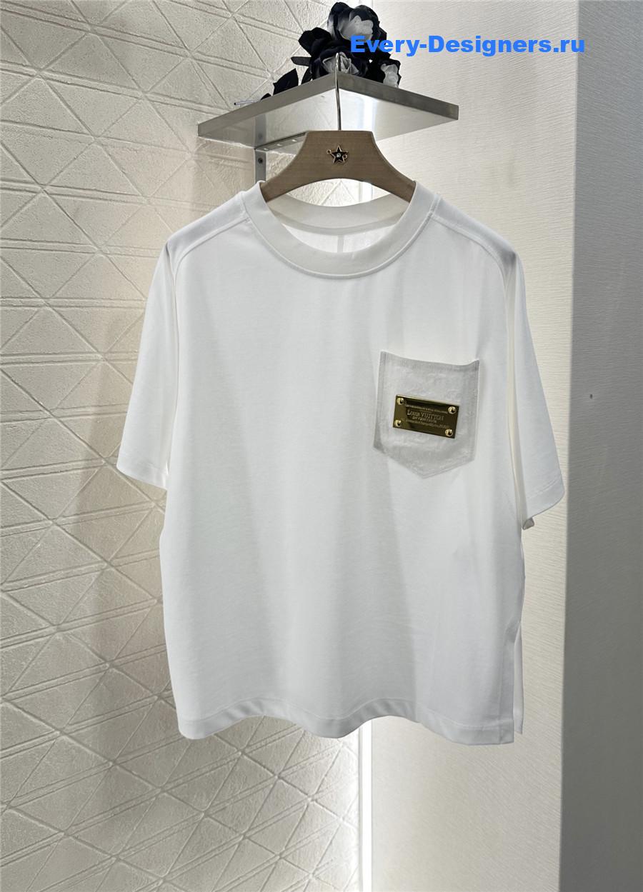 l0vis Vvtt0n white pocket crop tee