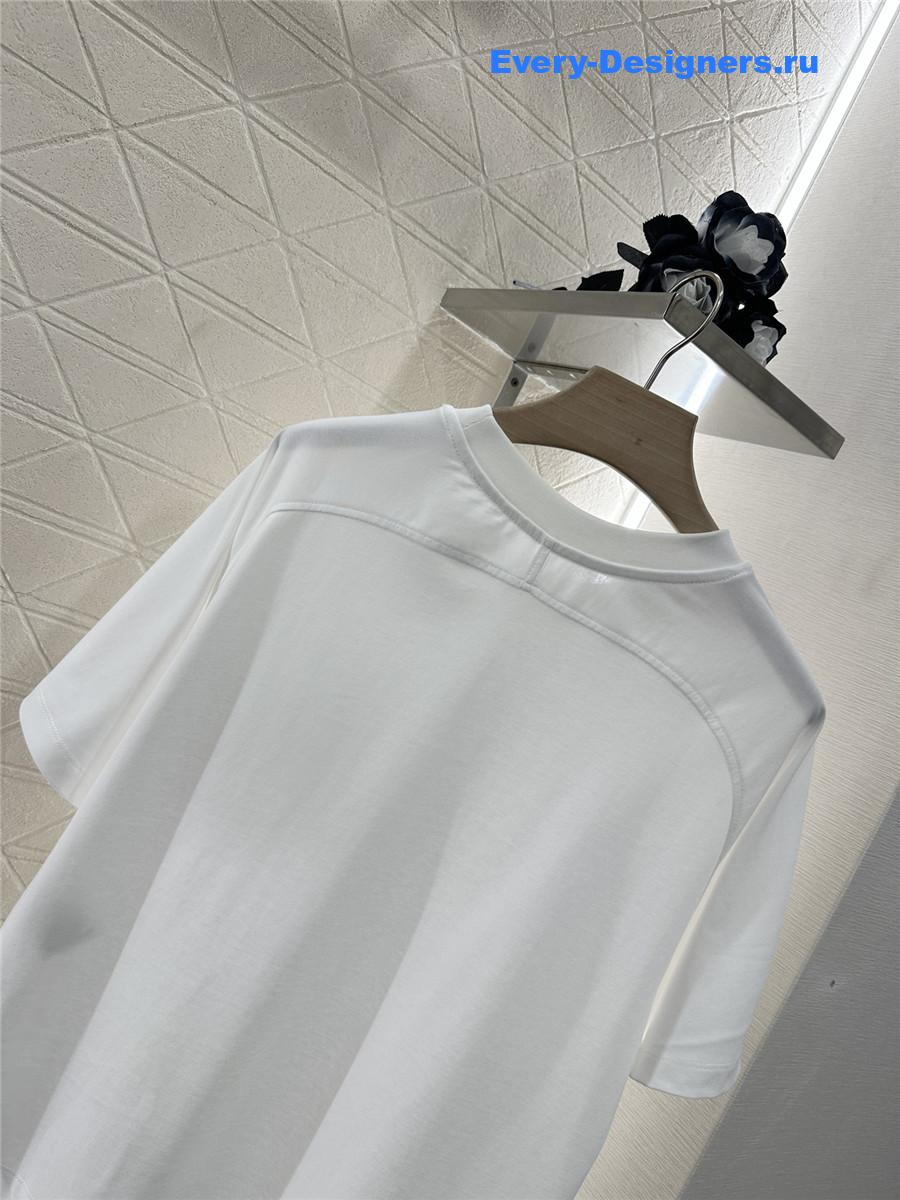 l0vis Vvtt0n white pocket crop tee