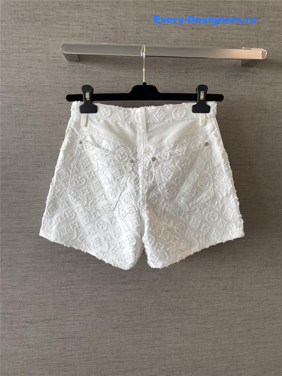 l0vis Vvtt0n monogram white denim shorts