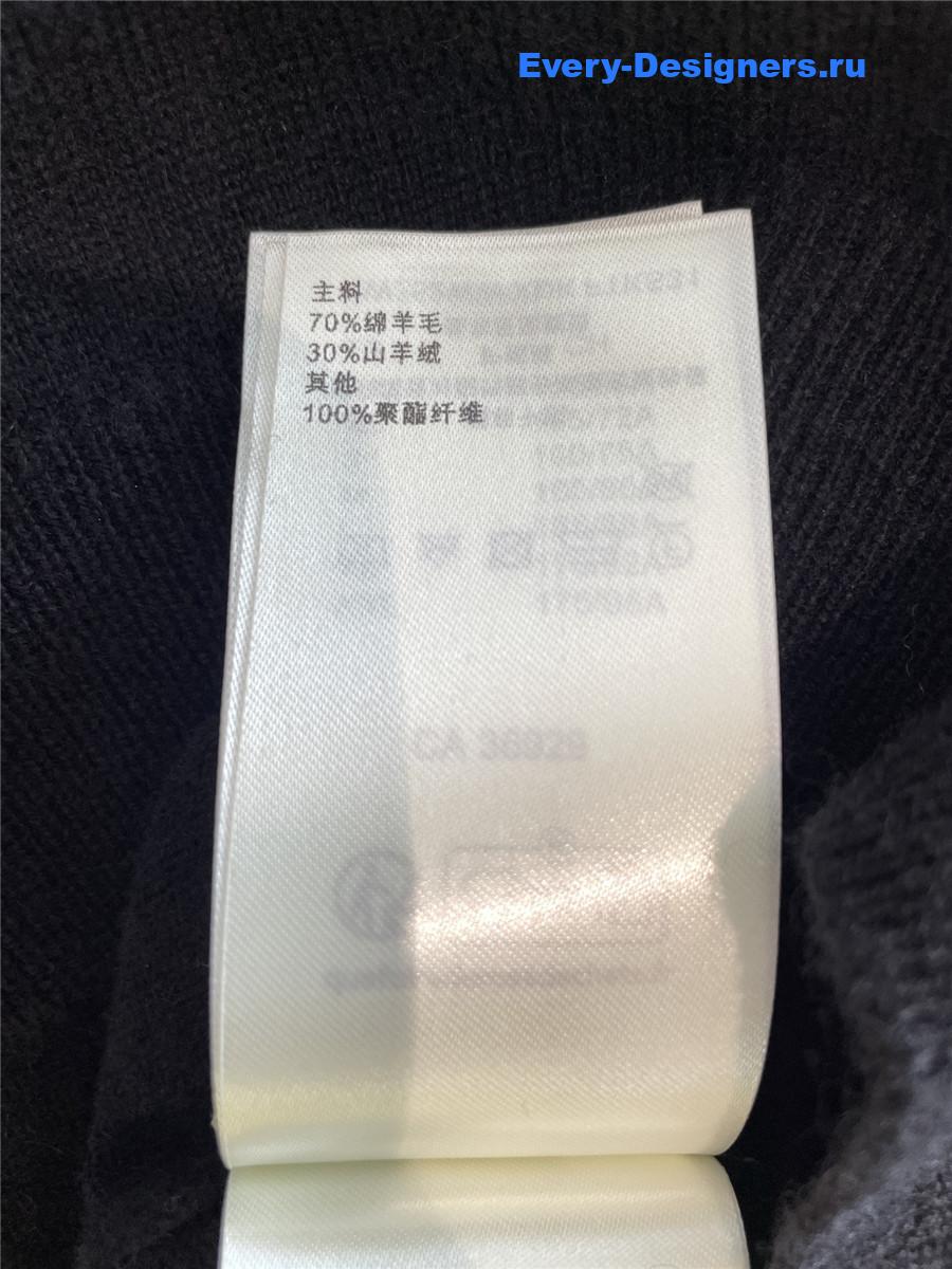 l0vis Vvtt0n black sequin knit top