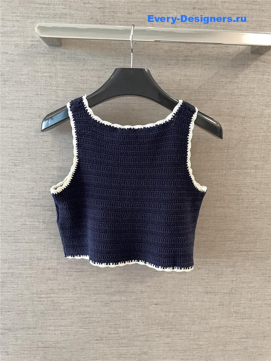 Ce1i*e crochet vest