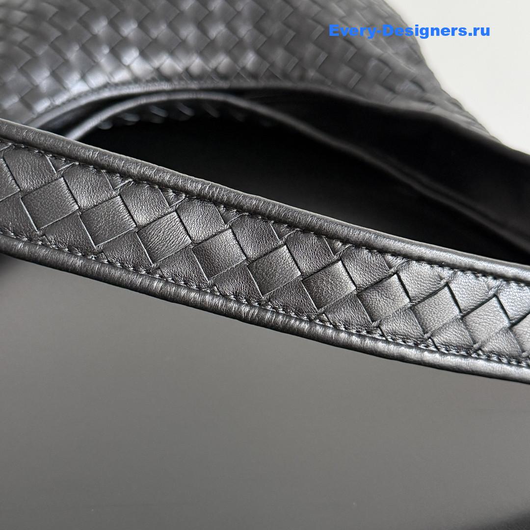 b0tt*ga Ven*ta small veneto in black