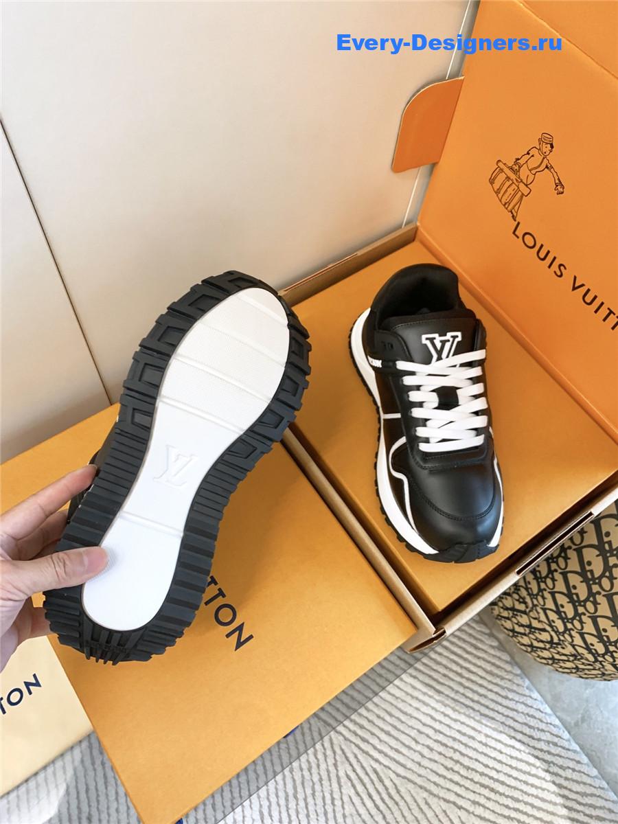 l0vis Vvtt0n black run away maxi sneakers