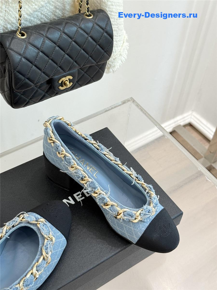 Ch**el blue tweed chain pumps
