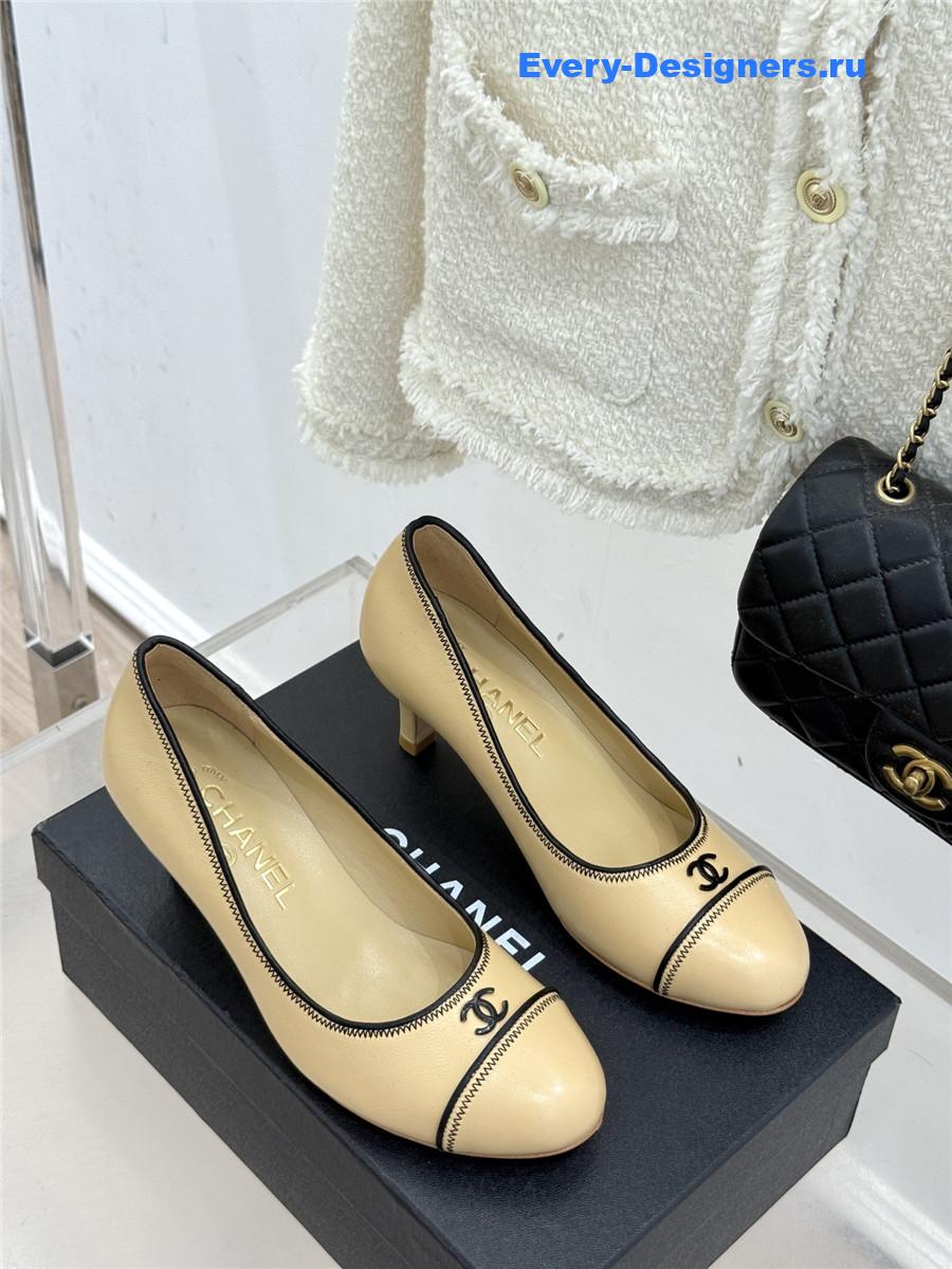 Ch**el beige lambskin cc pumps