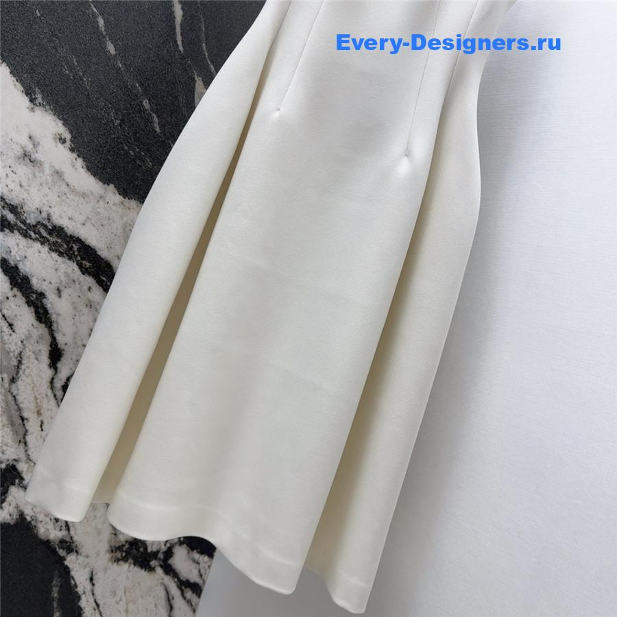 D10r cd white sleeveless dress