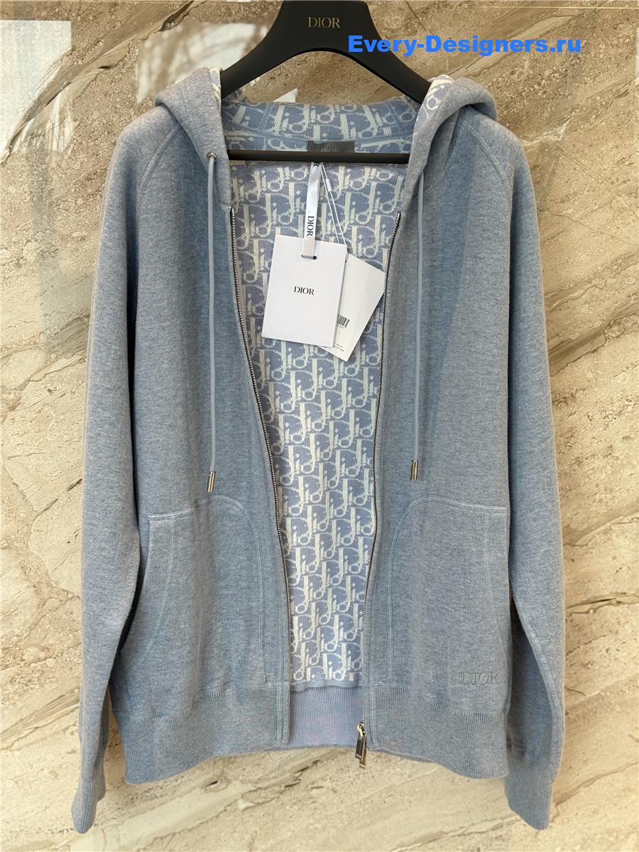 D10r grey cashmere knitted suit