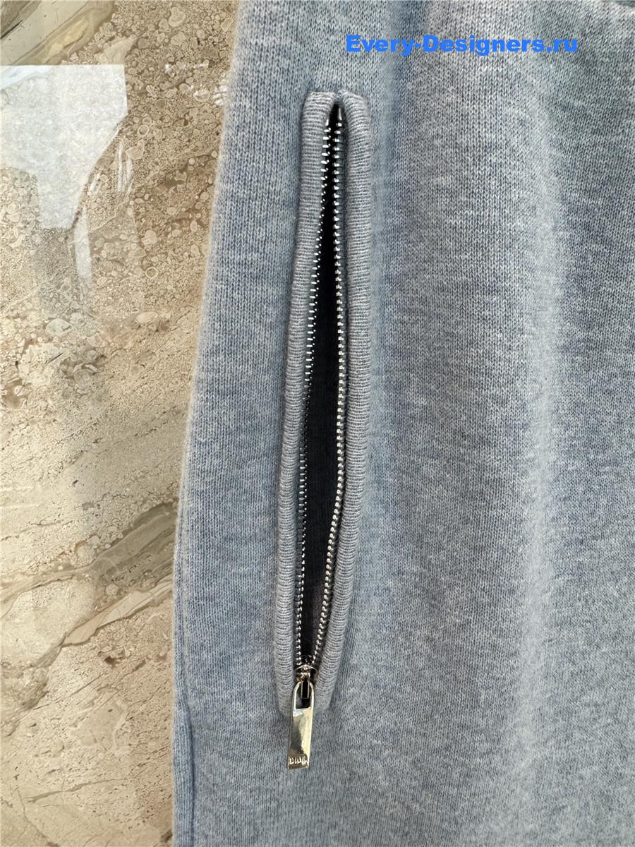 D10r grey cashmere knitted suit