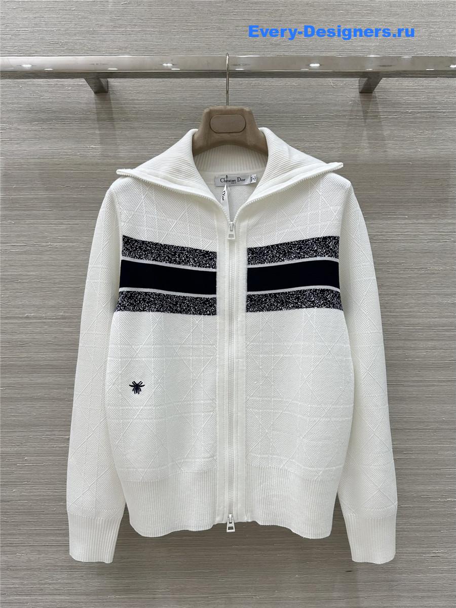 D10r white check bee knitted suit