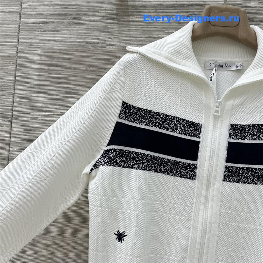 D10r white check bee knitted suit