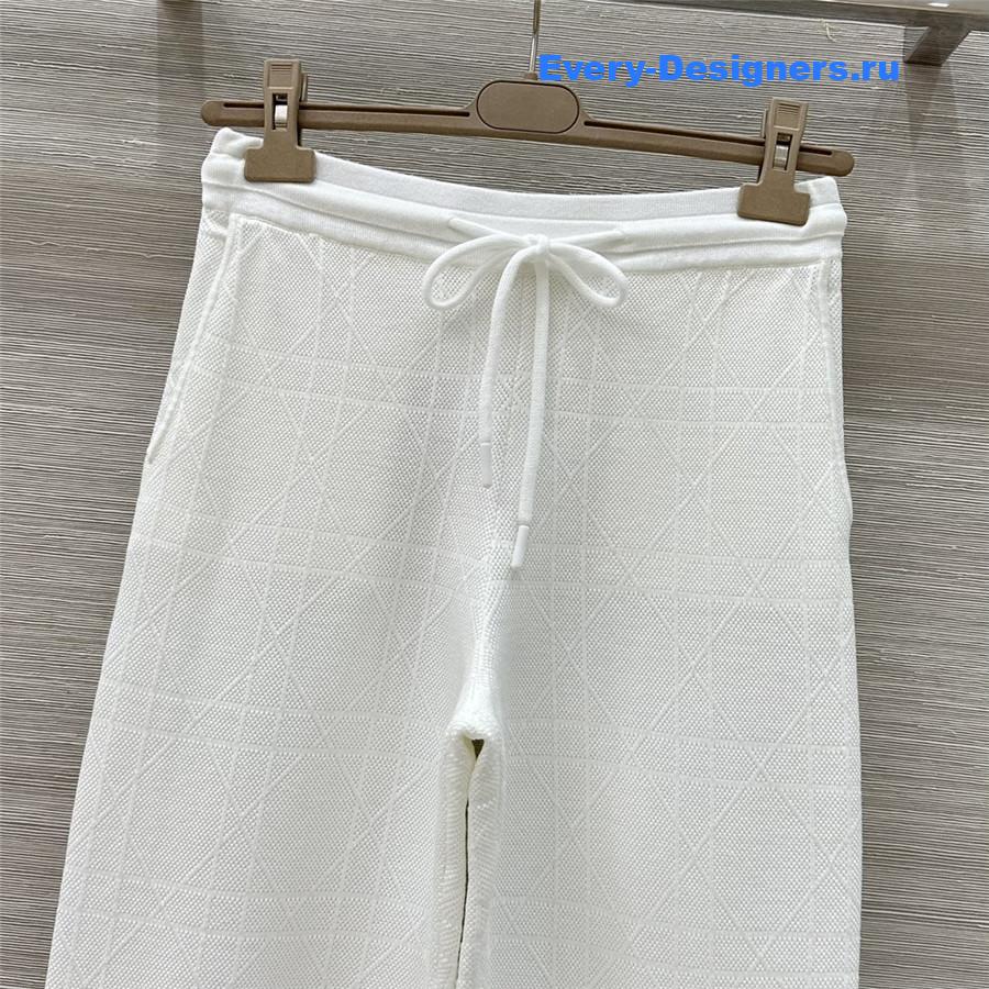 D10r white check bee knitted suit