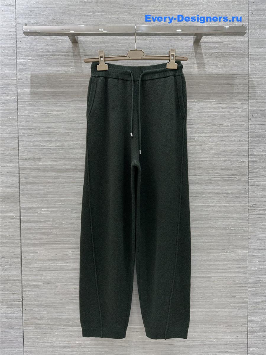 L0r0 P1ana green cashmere suit