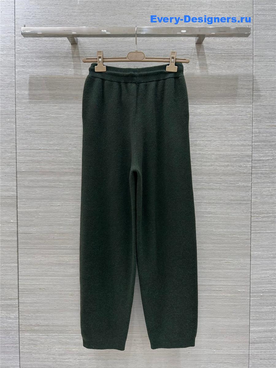 L0r0 P1ana green cashmere suit