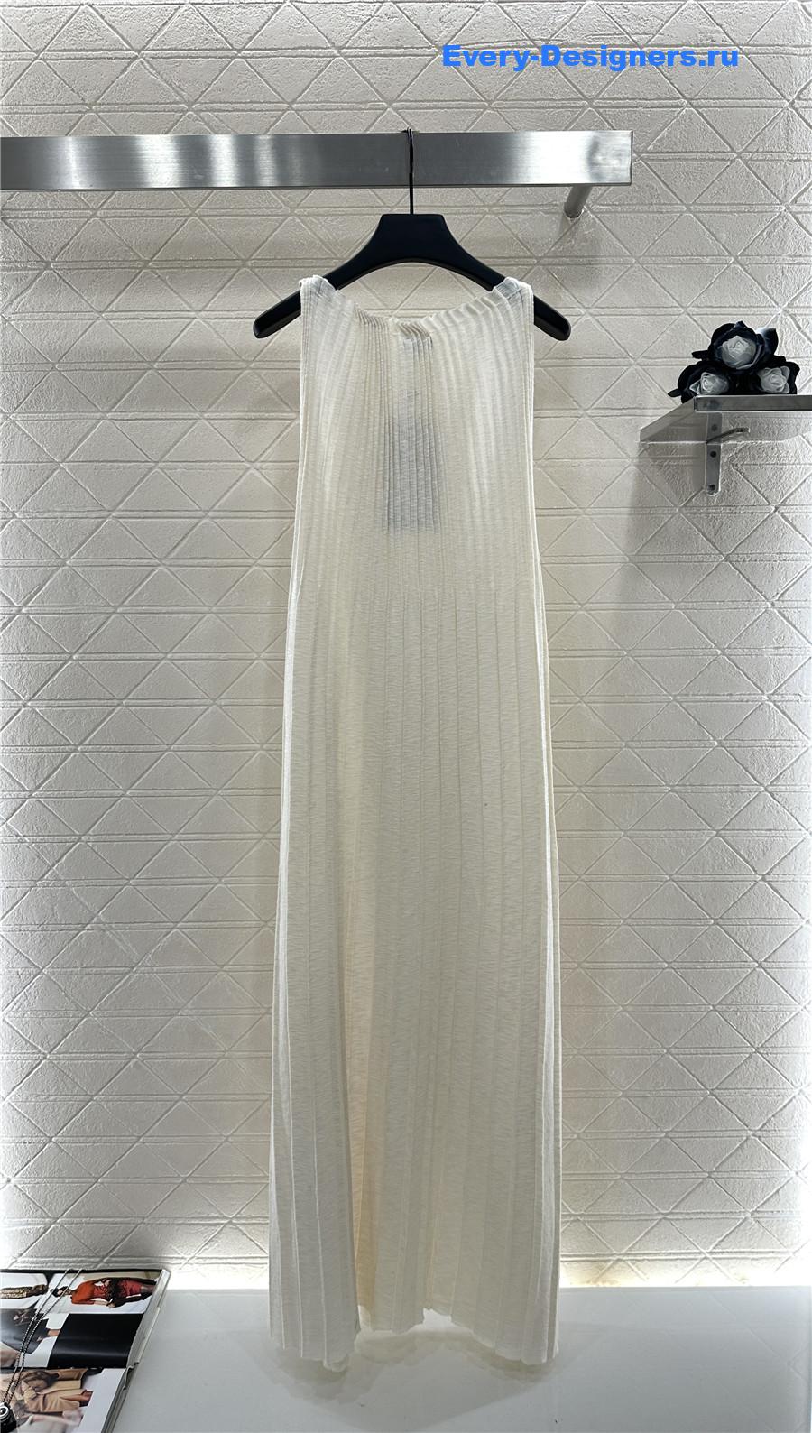 Ch**el halterneck pleated knitted vest dress