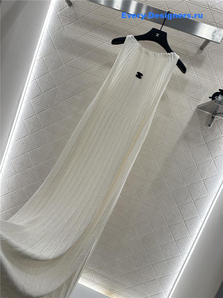 Ch**el halterneck pleated knitted vest dress