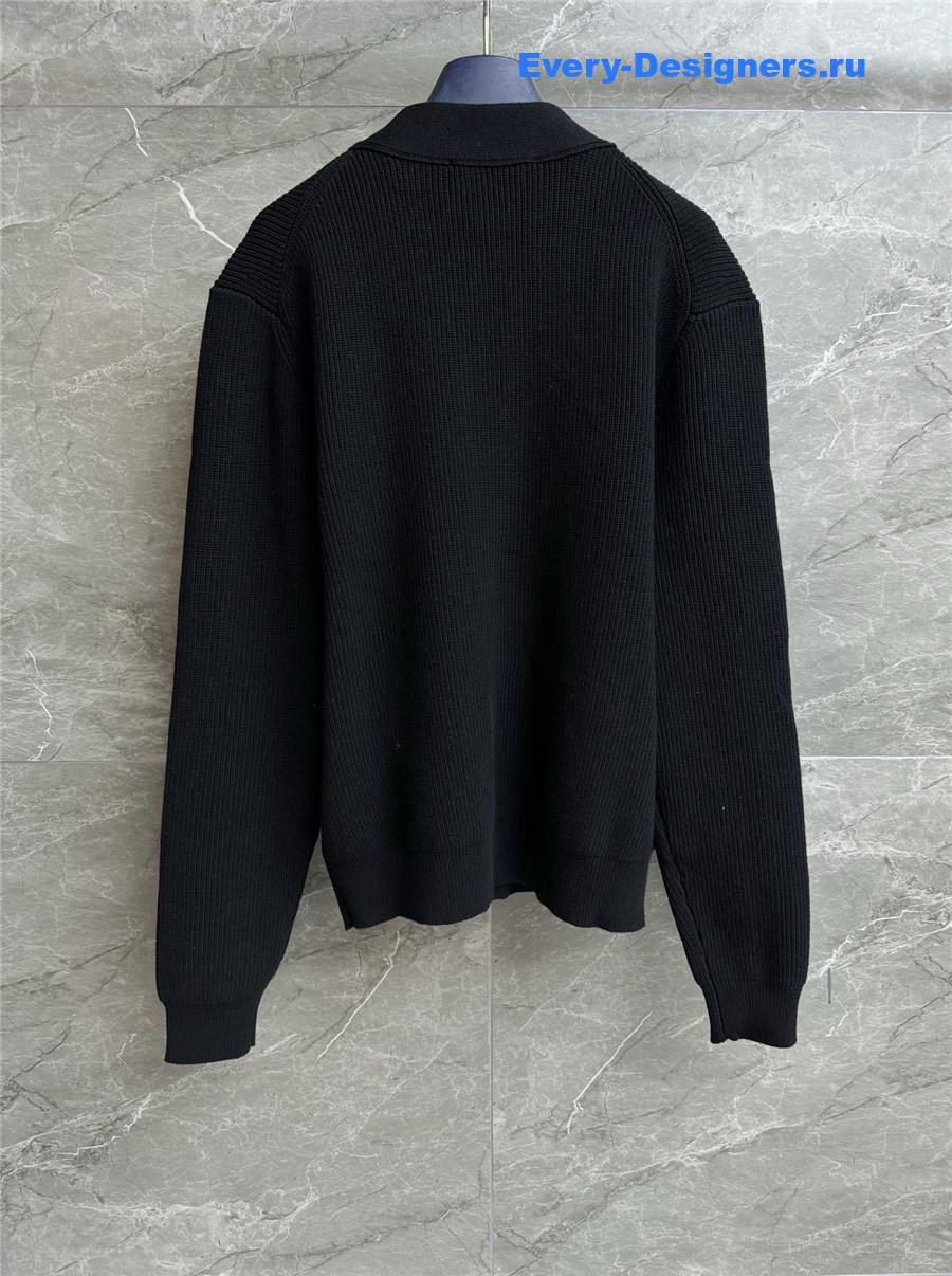 l0vis Vvtt0n embroidered signature cardigan