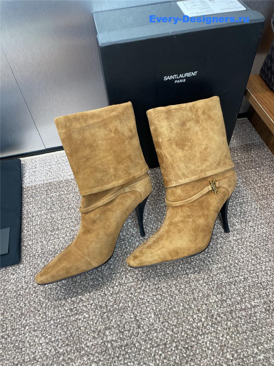 Sa1nt Lau*nt beige ankle boots