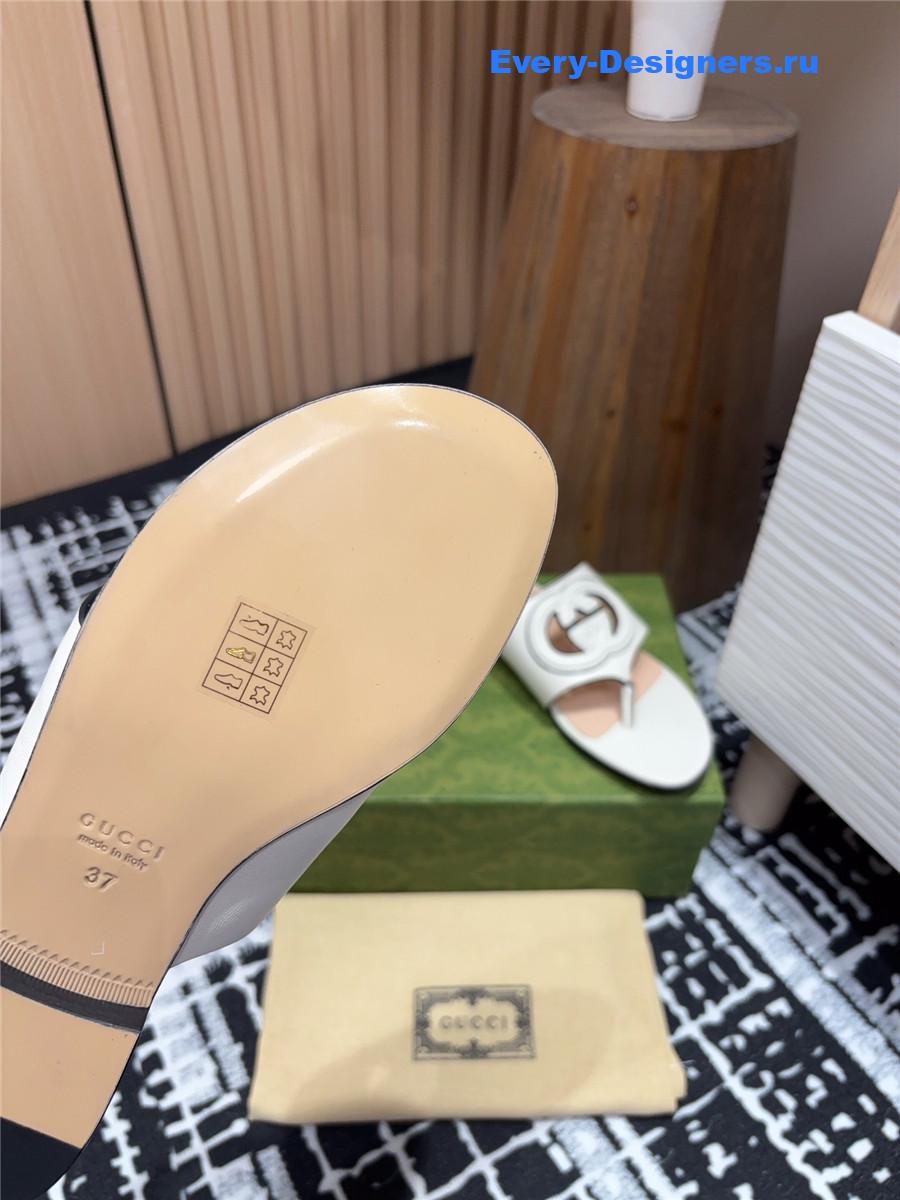 Gvc*1 gg white leather sandals