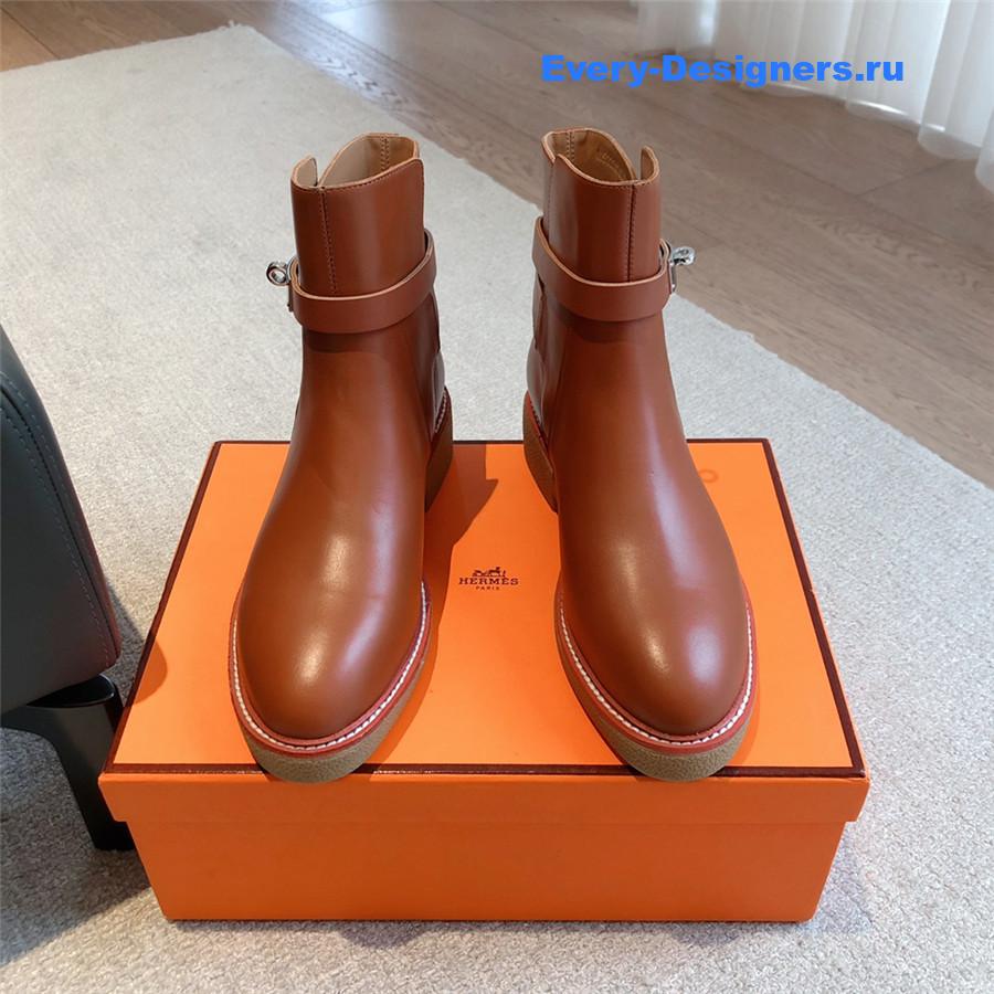 H**me5 calfskin history brown ankle boots