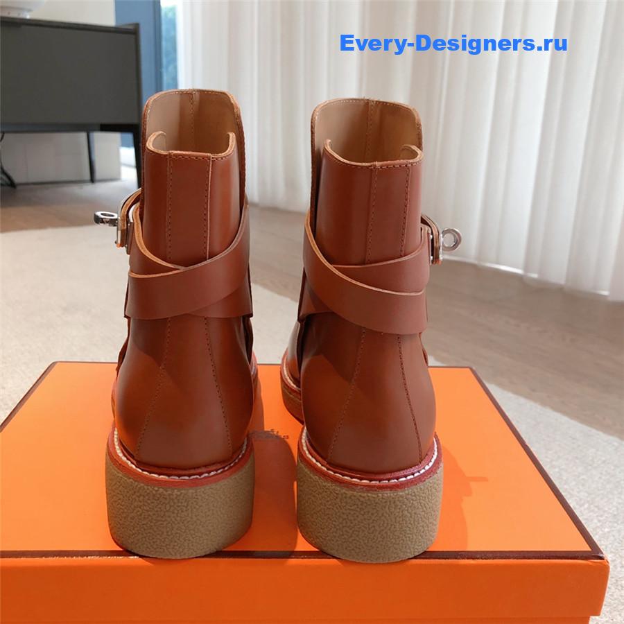 H**me5 calfskin history brown ankle boots