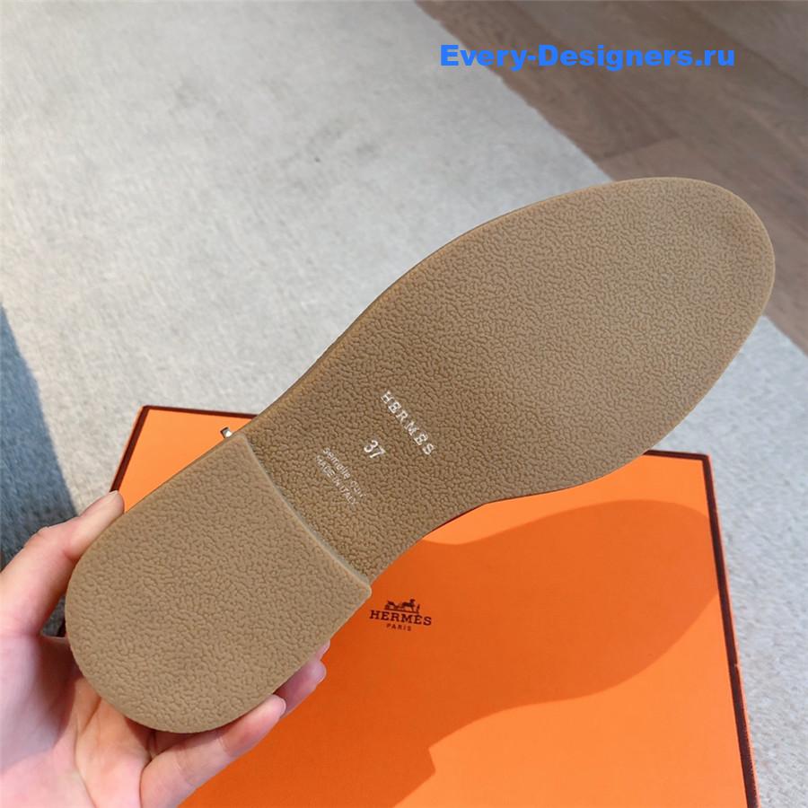 H**me5 calfskin history brown ankle boots