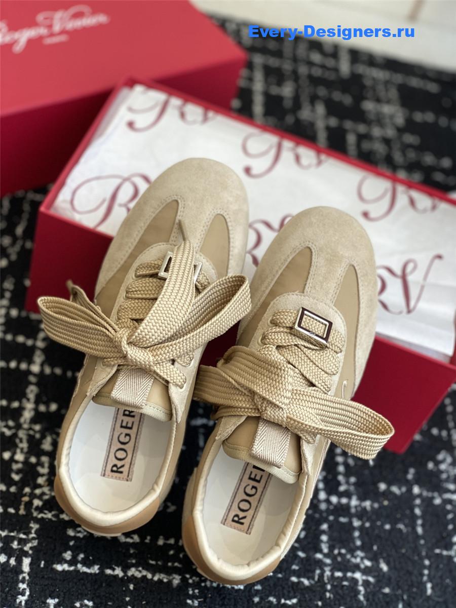 Roger Vivier Viv’ Low Beige Suede Sneakers