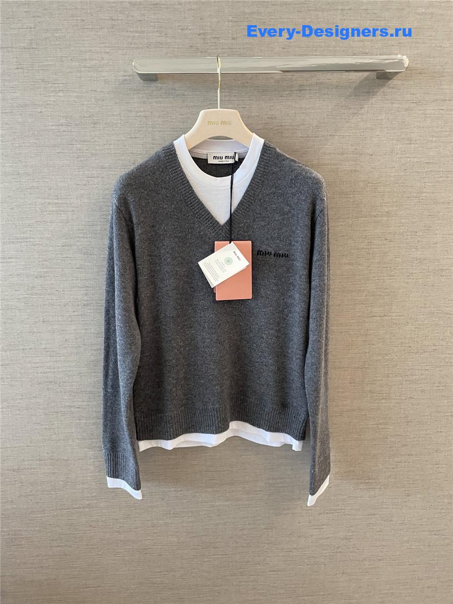 Miu Miu Logo Emboidery Sweater In Grey