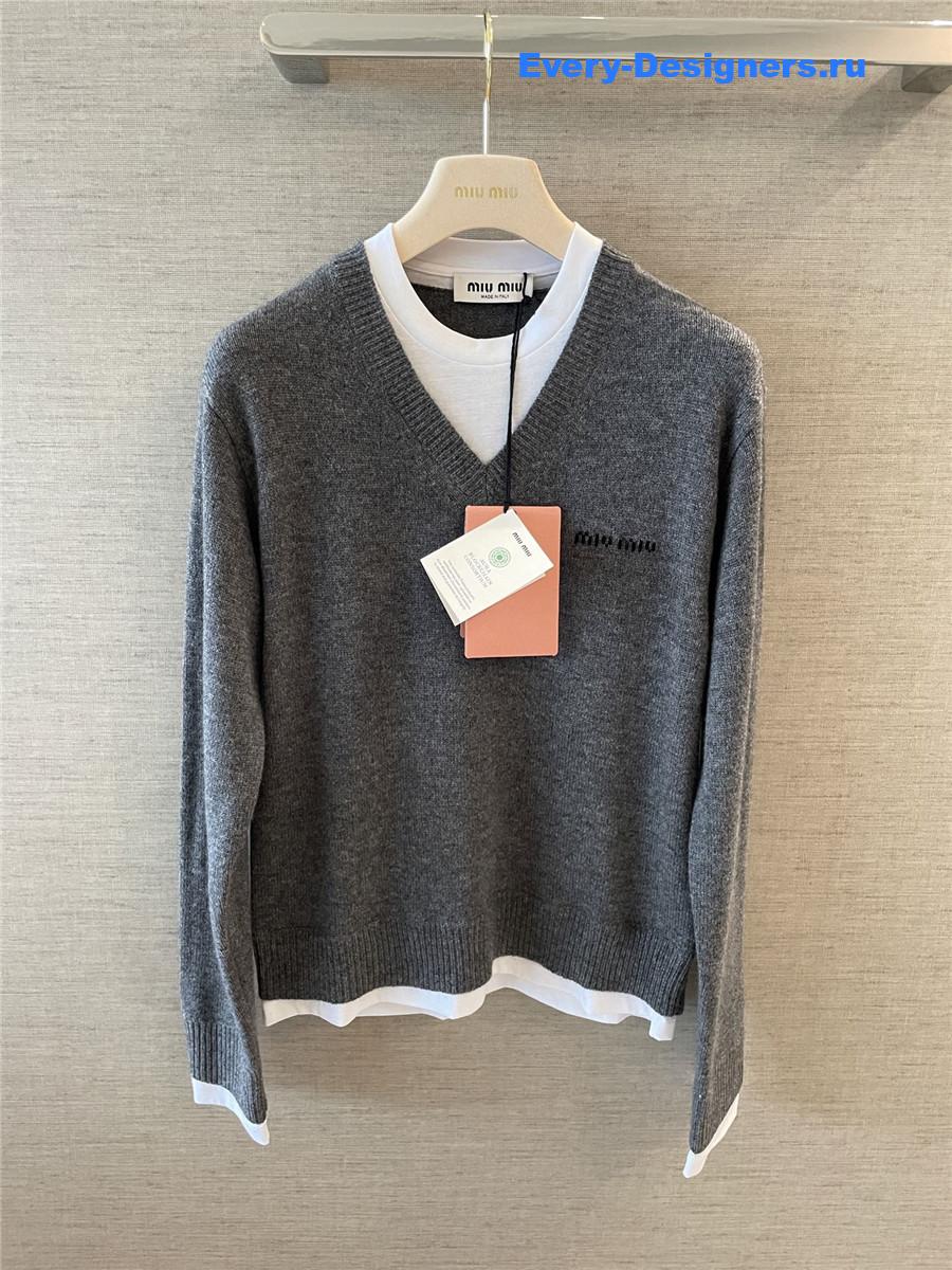 Miu Miu Logo Emboidery Sweater In Grey