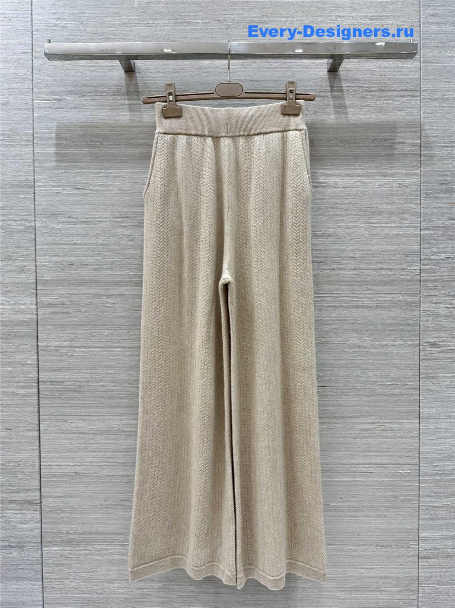 L0r0 P1ana zip beige cashmere suit
